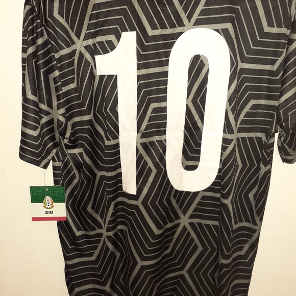 Mexico National Team Crest Jersey Small NWT - Picture 6 of 6